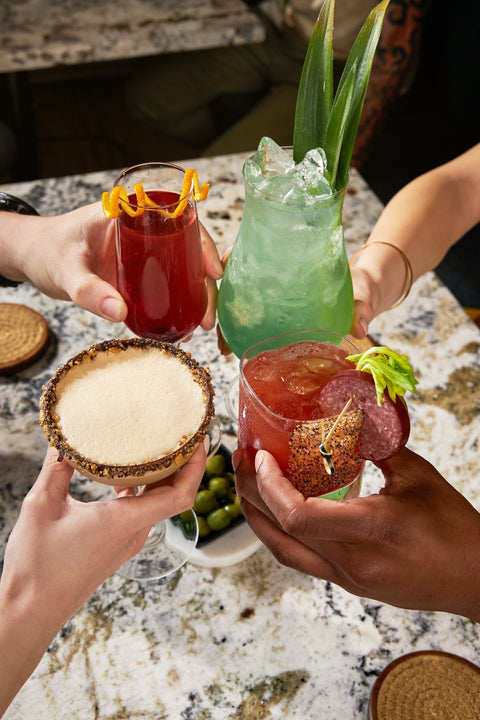 How to Host a Cocktail Night for 6 People At Home