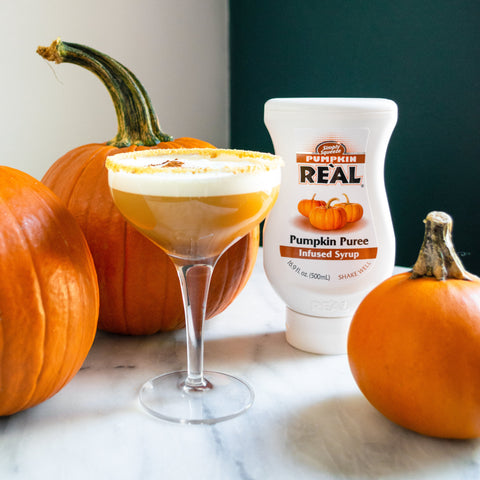 A pumpkin cocktail made using Reál pumpkin puree syrup, Reál syrups are perfect for cooking & baking, making cocktails or mocktails and dirty sodas. 