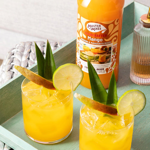 MOM Mango cocktail mixer in glasses